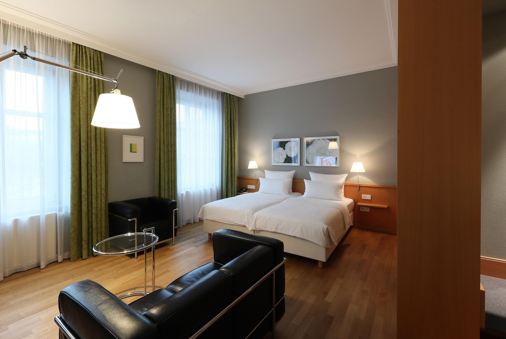 Moma1890 Boutique 4* München